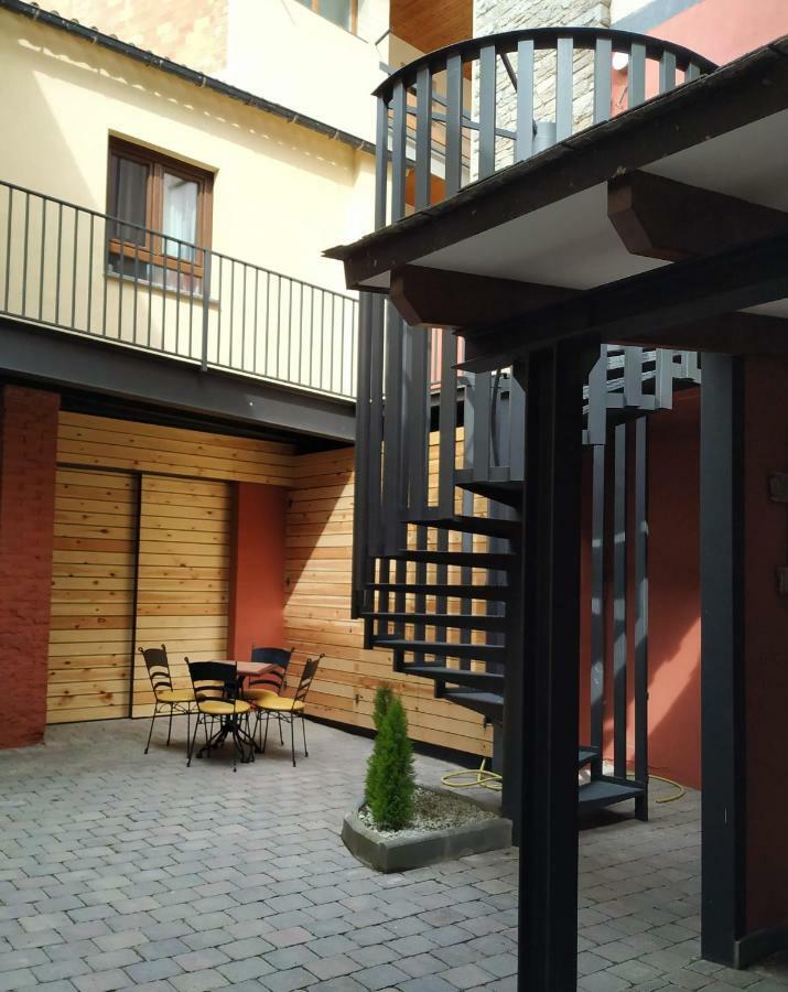 Hotel Roca Alp Exterior photo